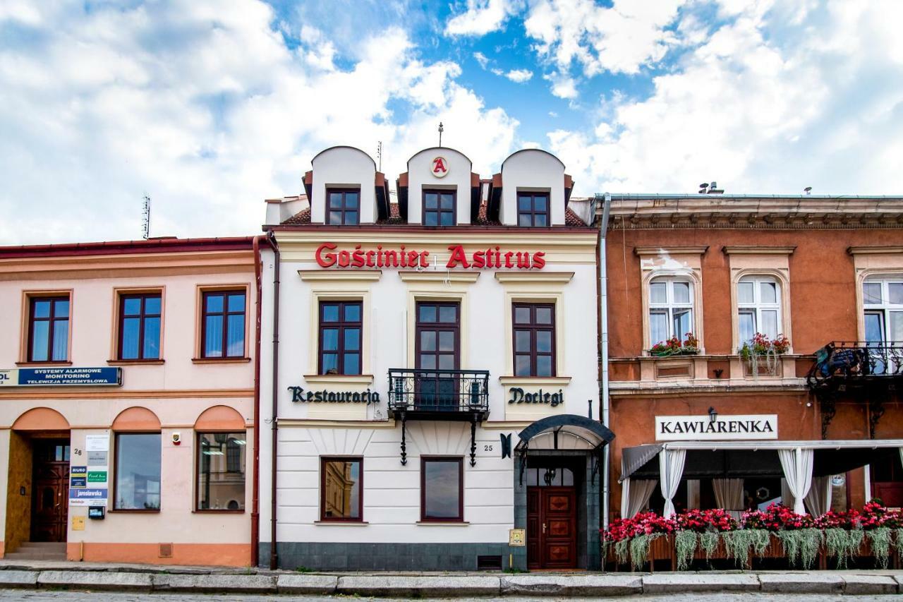 Gosciniec Asticus Bed and Breakfast Jarosław Eksteriør billede